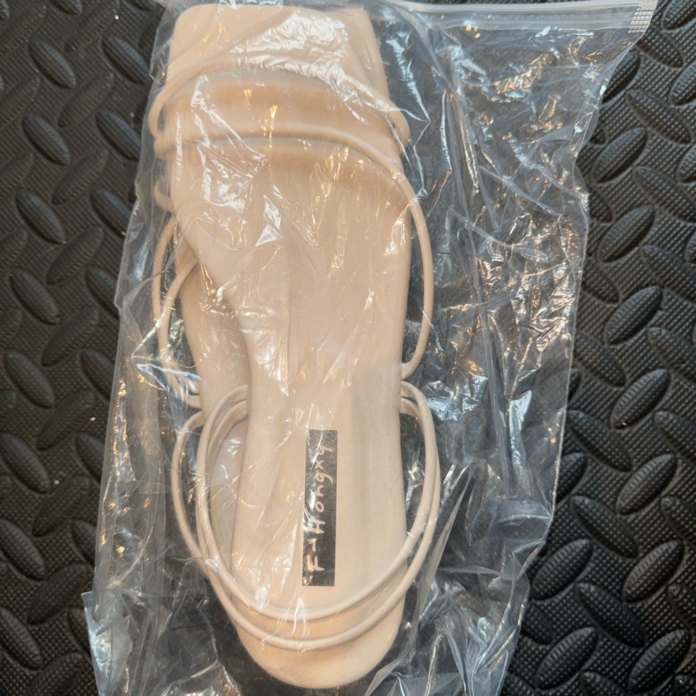 Sandals - Picture 2 of 4